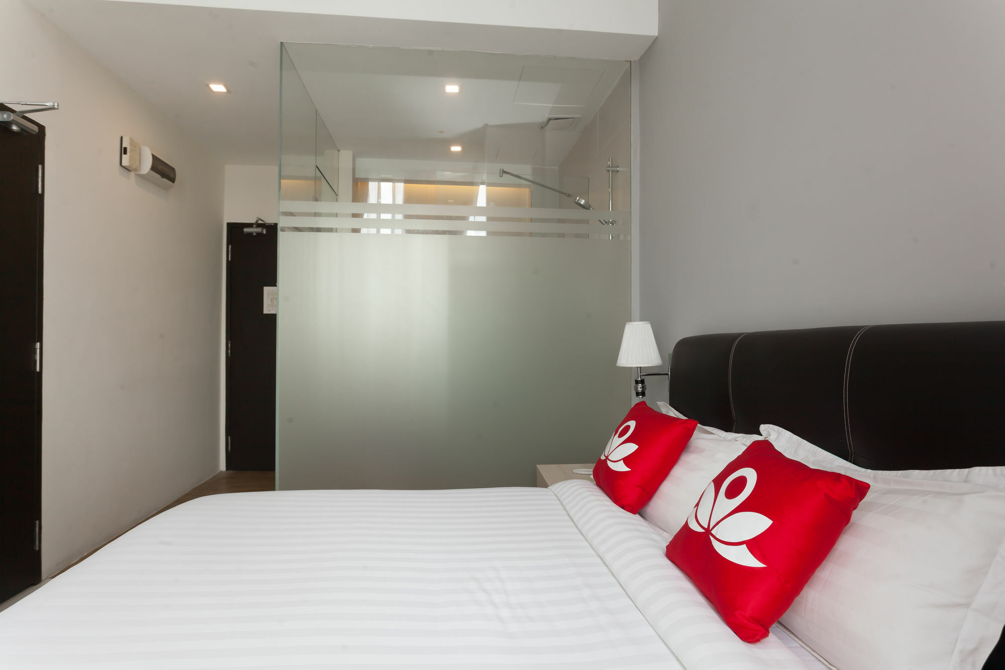 Zen Rooms Sungai Besi Kuala Lumpur Exteriör bild